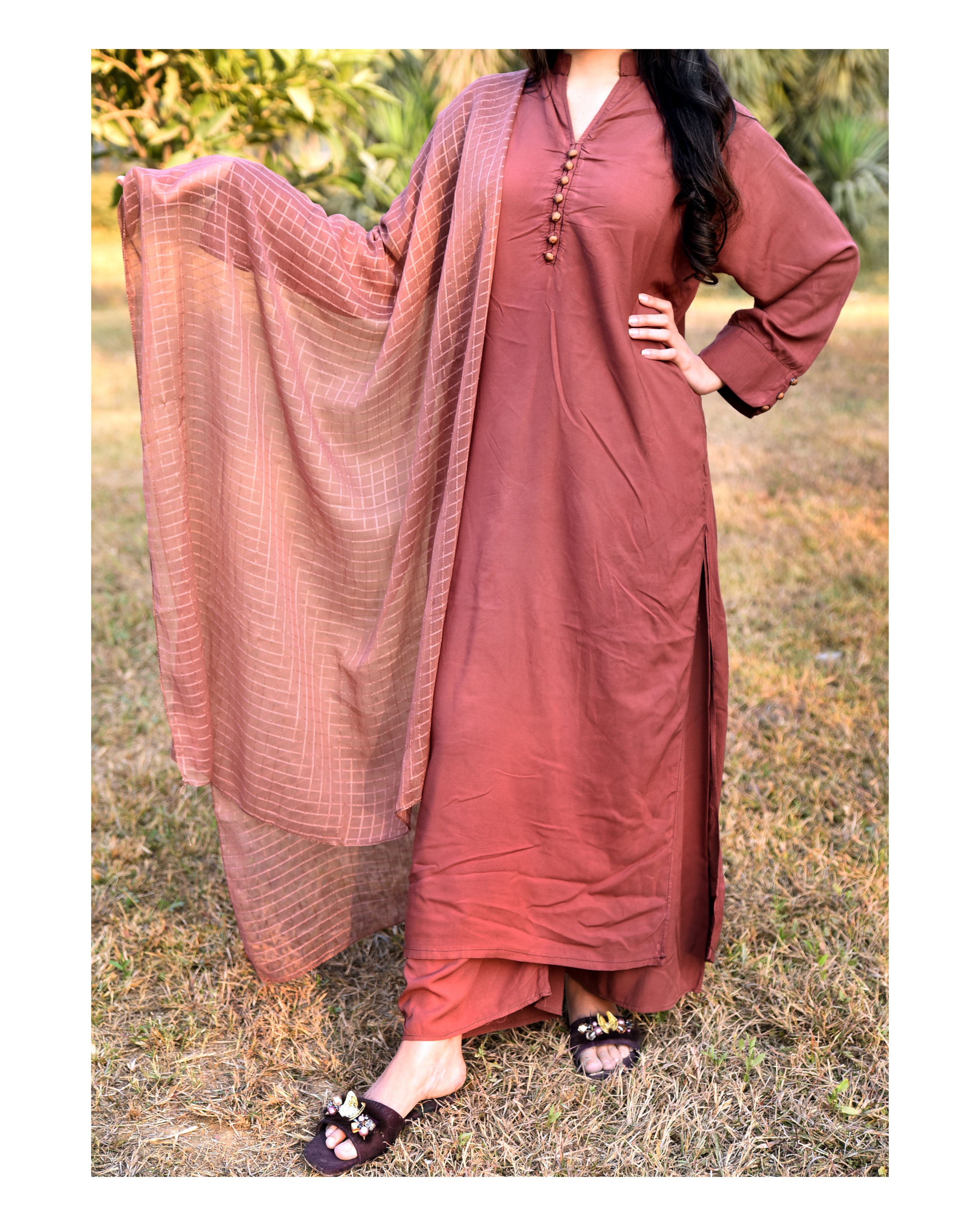 AMÈLORE Women’s Dusty Rose Brown Linen Long Shirt Set – Elegant Winter Ensemble with Chiffon Dupatta