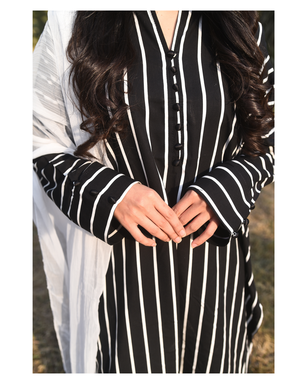 AMÈLORE Women’s 3-Piece Black & White Linen Suit – Chic Contrast with Chiffon Dupatta