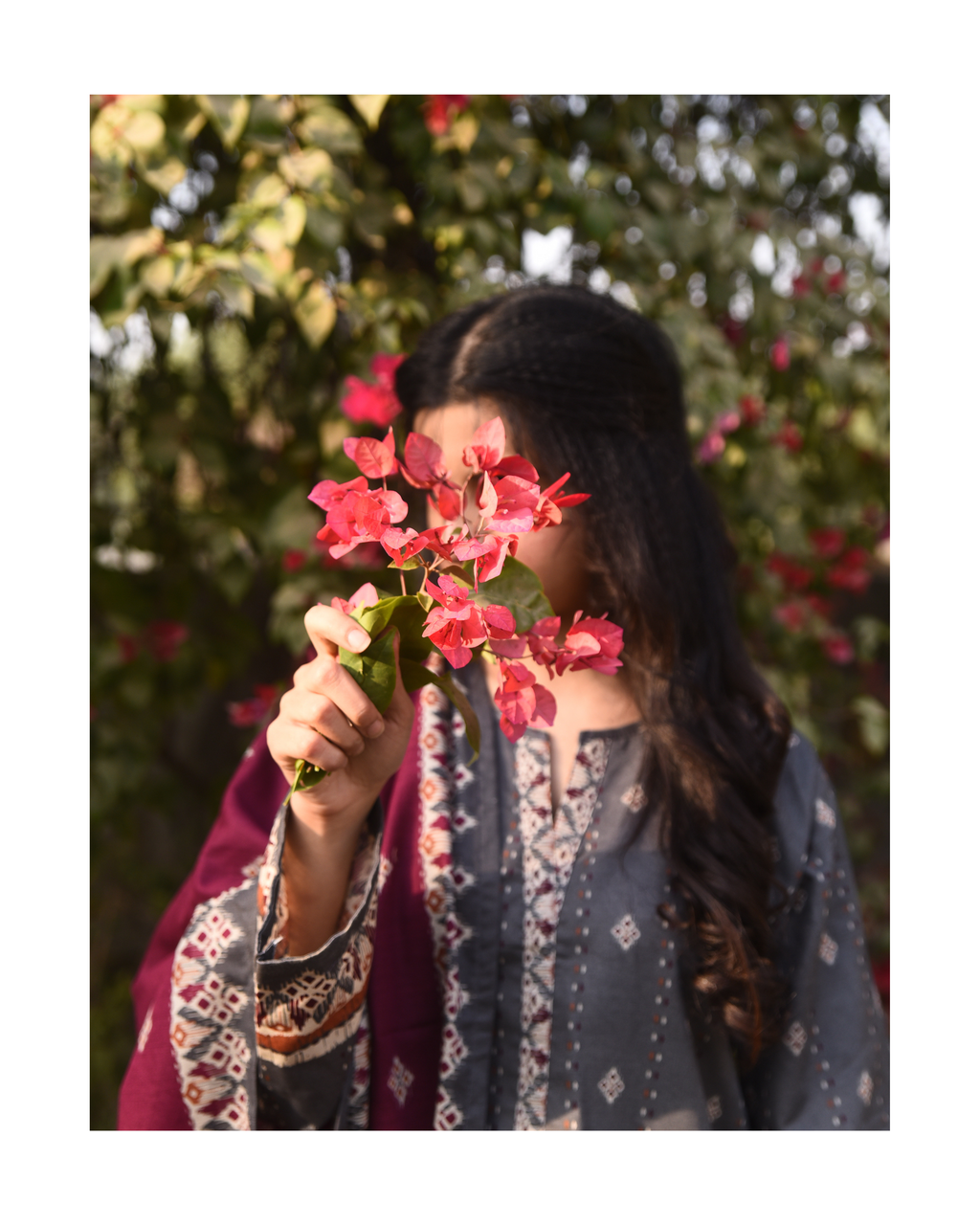 AMÈLORE Women’s 3-Piece Grey Khaddar Suit – Elegant Winter Embroidered Set