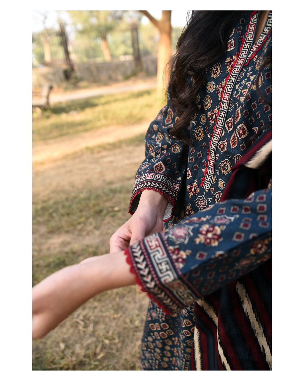 AMÈLORE Women’s 3-Piece Zinc Khaddar Suit – Soft Winter Classic Elegance