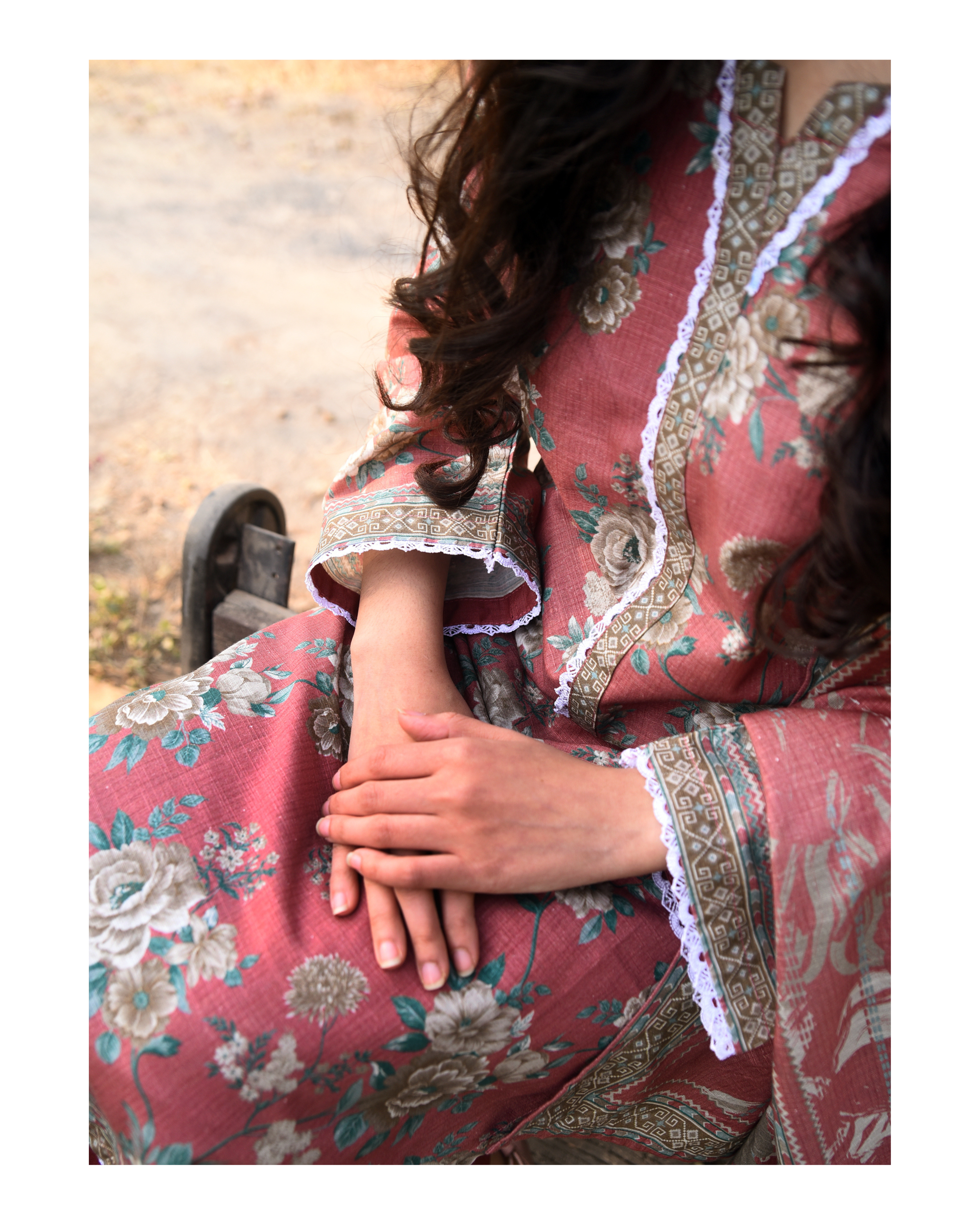 AMÈLORE Women’s 3-Piece Muted Pink Khaddar Suit – Soft Winter Embroidered Elegance